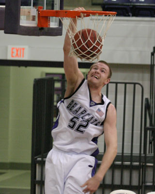 Jim Grabowski dunks the ball