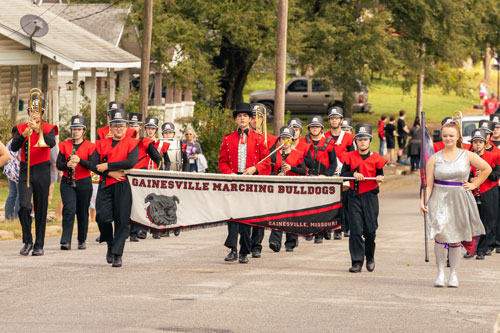 Gainesville Marching Band performs in SBU Homecoming parade