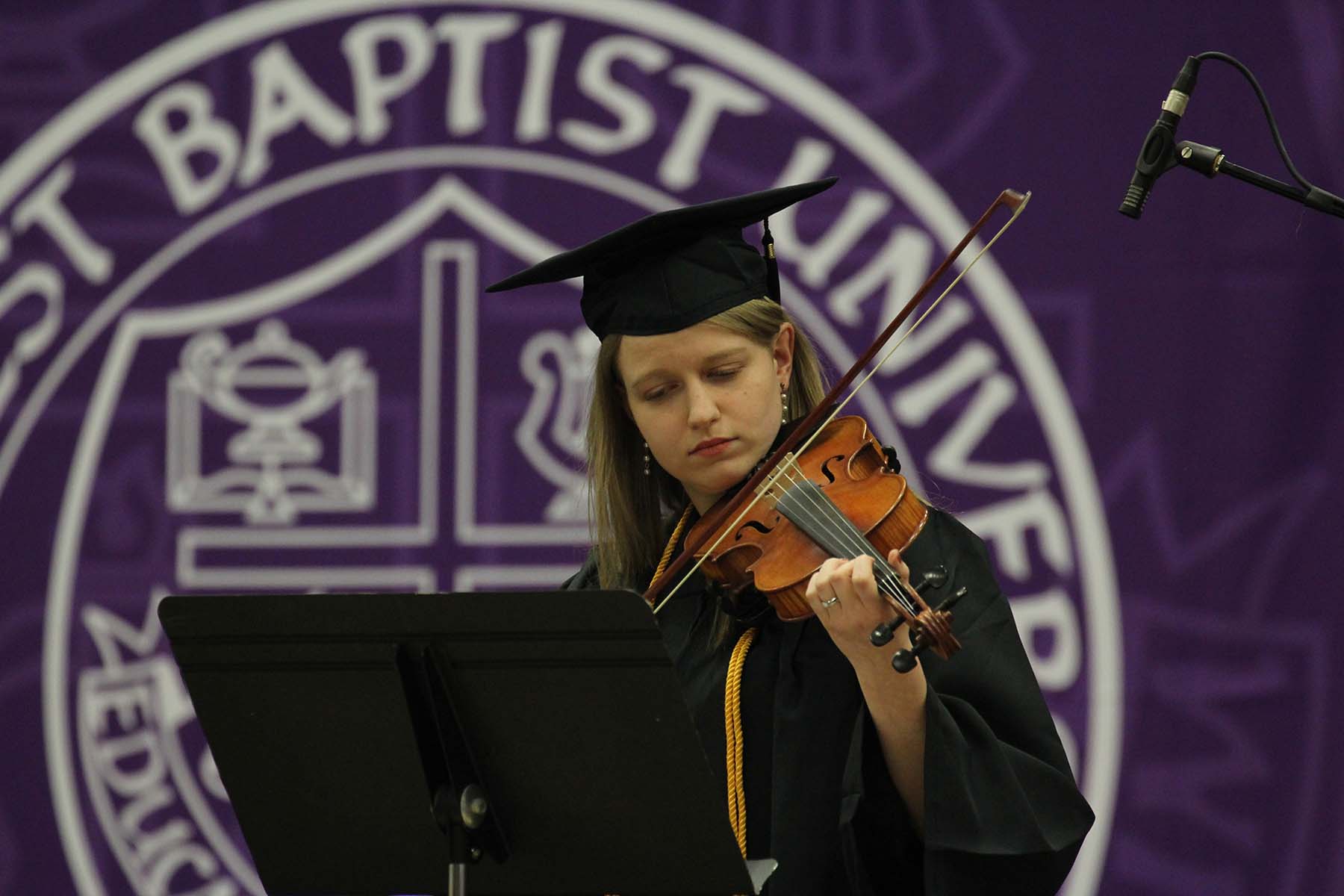 Allison Sterling was the winter 2015 commencement senior musician