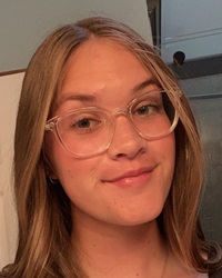 Honors program student Paige Dillon